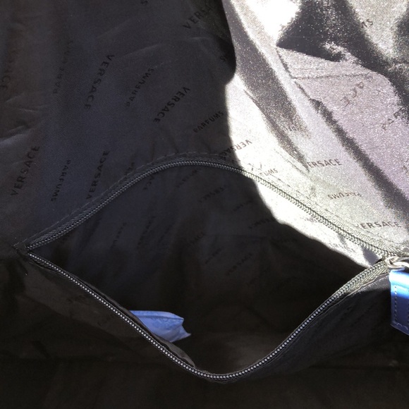 Versace Parfums Duffle Weekend Bag - Picture 8 of 9